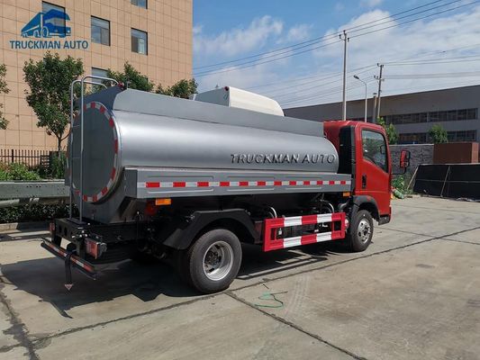 6000リットルHOWOの軽トラックの石油燃料のタンク車7.50R16