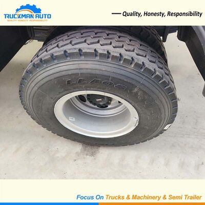 耐久性 4x2 8000LITER BEIBEN 1629 ケニアのための水噴水トラック